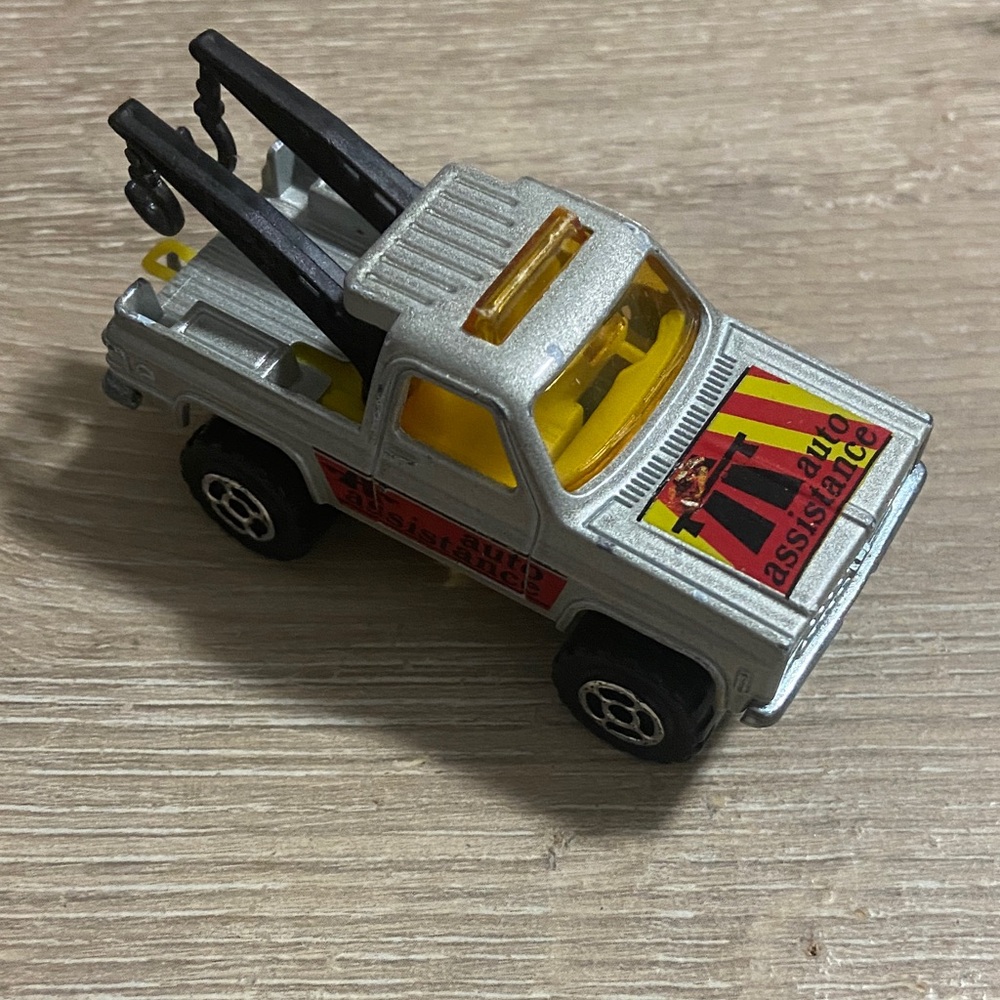 Vintage Majorette 1/64 Chevy Blazer Depanneuse "Auto Assistance" Tow Truck